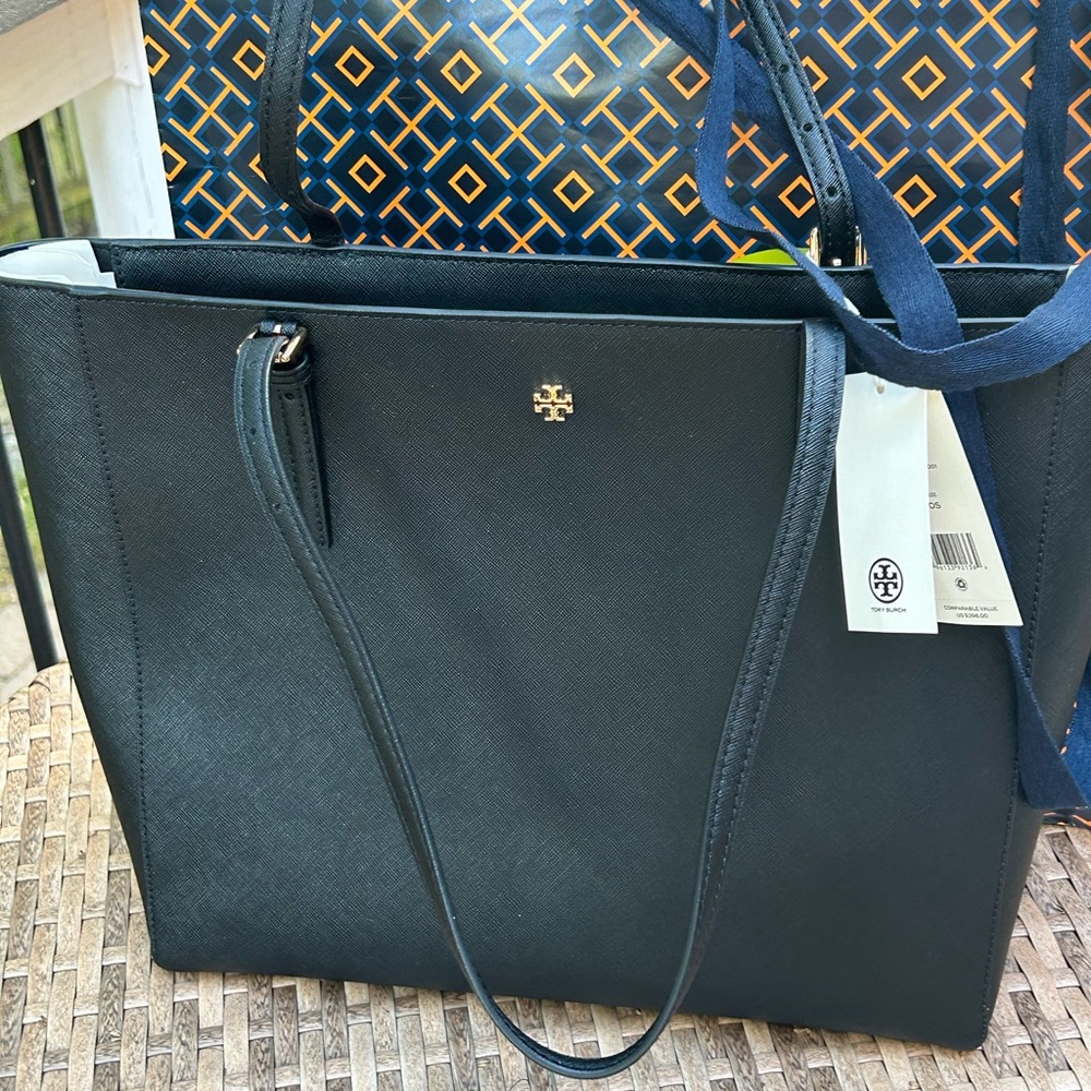 NWT TORY BURCH EMERSON BLACK SAFFIANO LEATHER TOTE BAG $398 - Picture 2 of 5